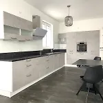 Exklusive Haushaelfte Zentrumsnah *