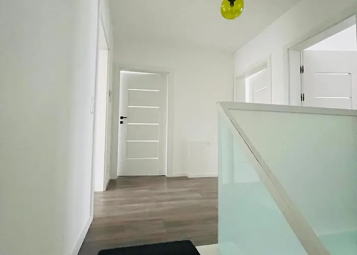 Exklusive Haushälfte Zentrumsnah Ferienhaus *